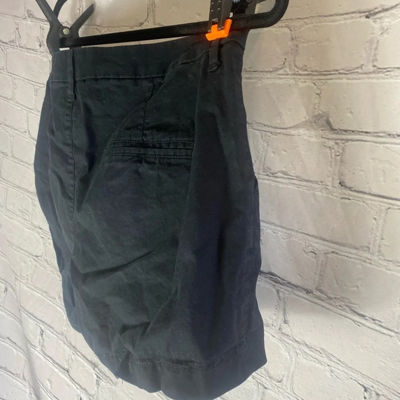 5/$20 Women’s Old Navy Everyday Short Black Measurements in description - Picture 6 of 8
